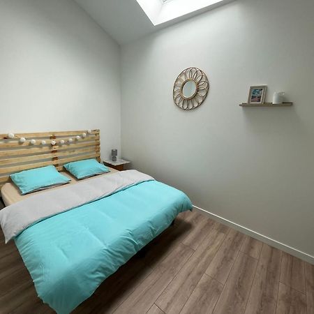 Gite De Charme - 3 Chambres, 5 Lits - De 4 A 7 Personnes Avanton Exterior photo
